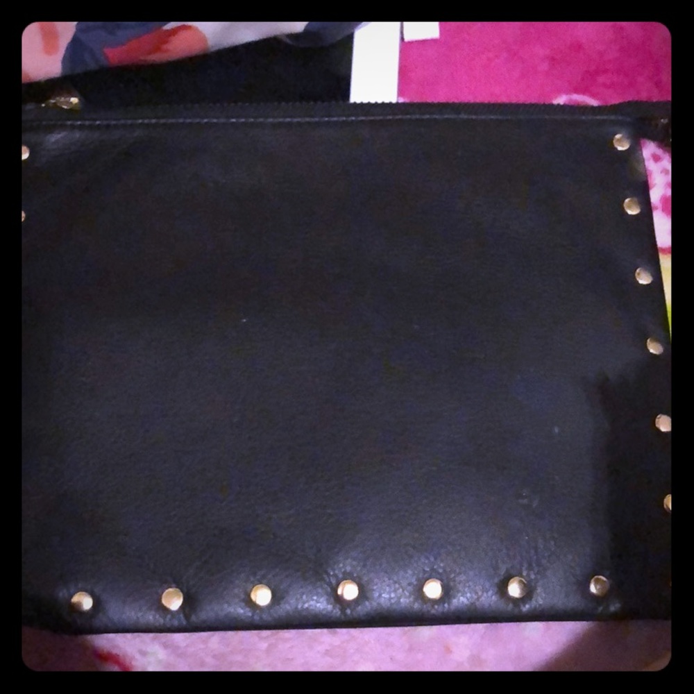 ☺️💗Liz Claiborne pouch 💗☺️